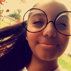 Meet your Posher, Jazmin